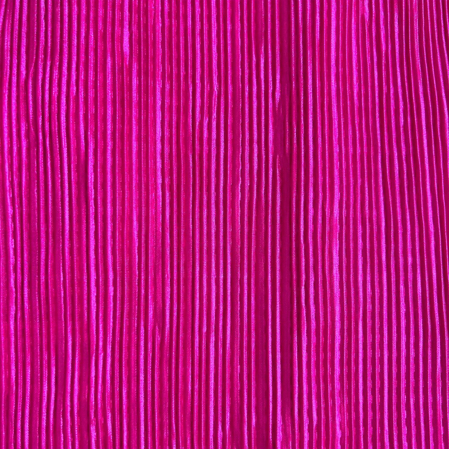 Cropped Pleated Shirt in Hot Pink