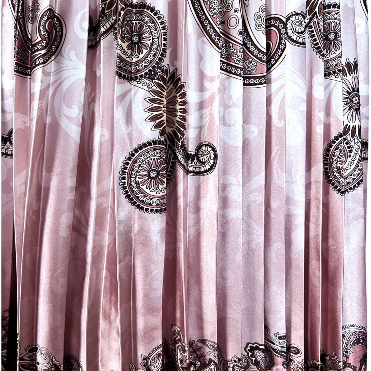 Embroidered Pleated Scarf Midi Skirt in Pink & White